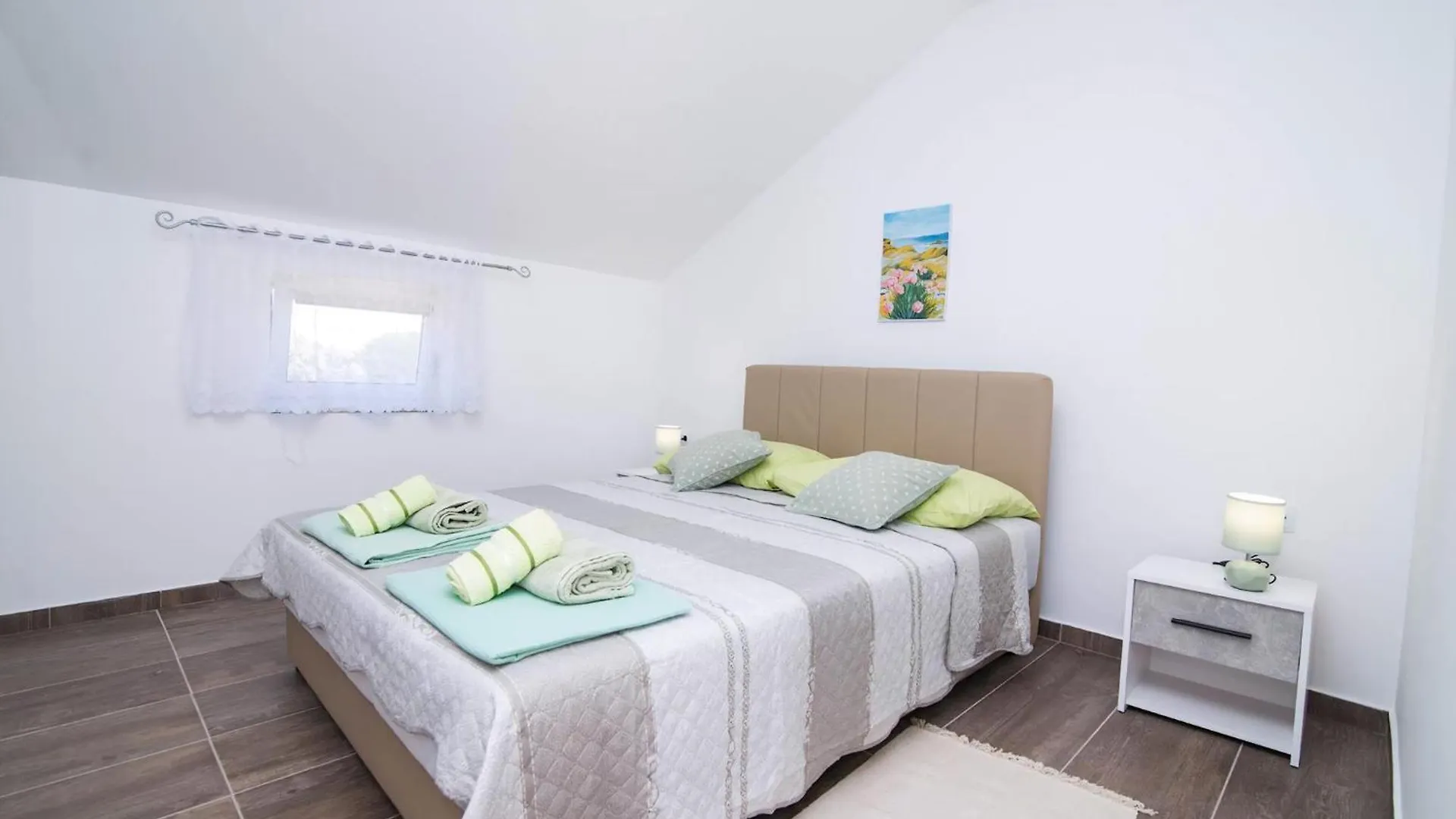 Tia Appartement Mit Meerblick Veli Losinj