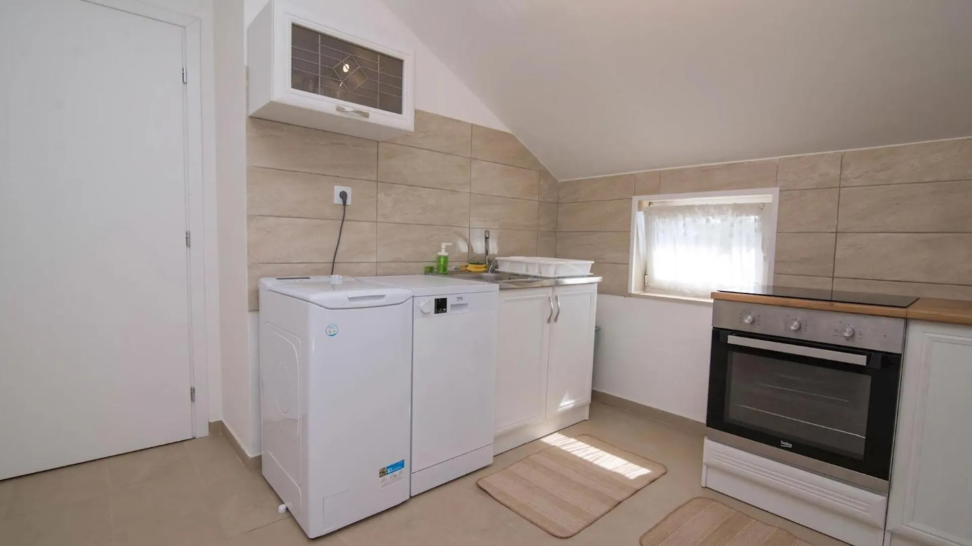 Tia Appartement Mit Meerblick Veli Losinj 0*,  Croatia