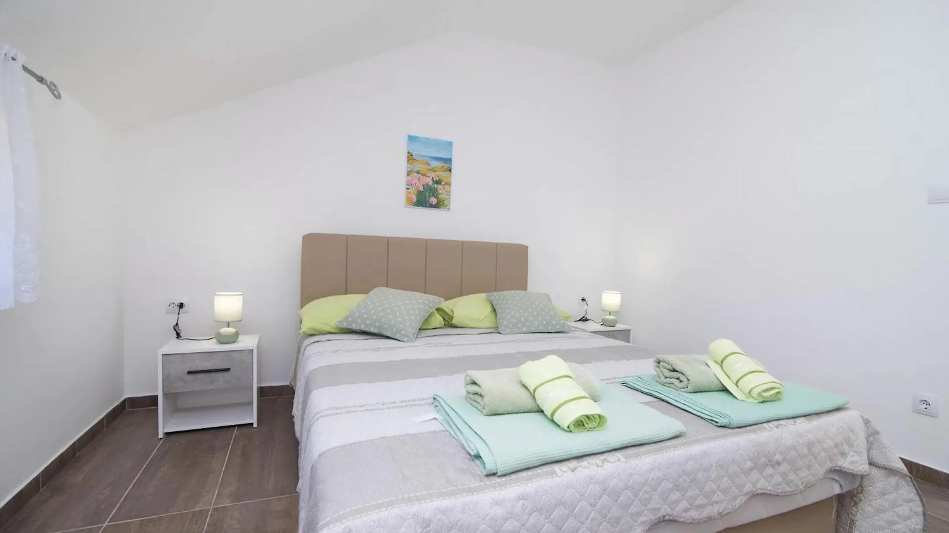 Tia Appartement Mit Meerblick Veli Losinj Apartment